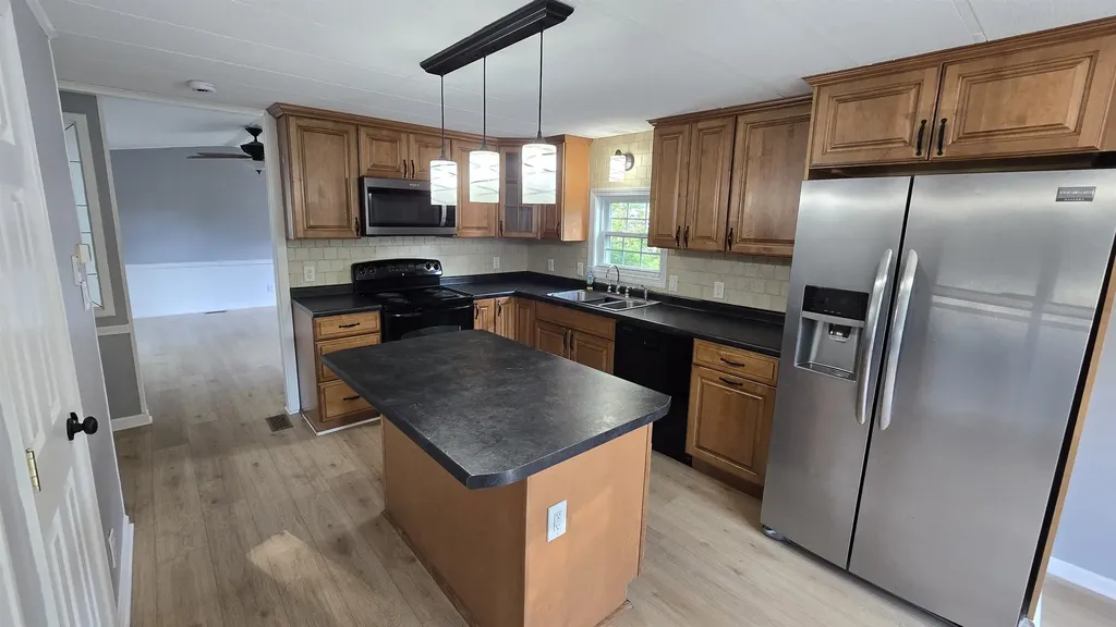44 Gooseberry Circle Rochester NH 03867