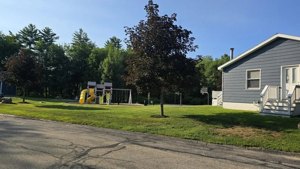 44 Gooseberry Circle Rochester NH 03867