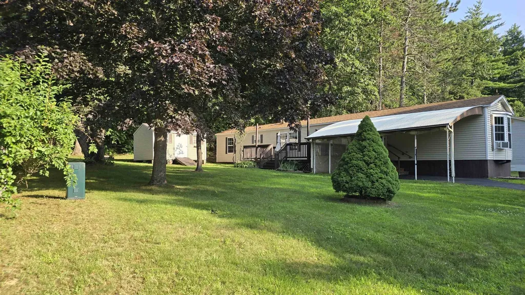 44 Gooseberry Circle Rochester NH 03867