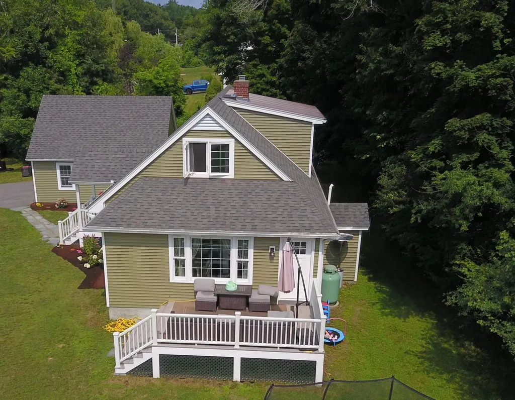 25 Old Lakeview Terrace Wolfeboro NH 03894