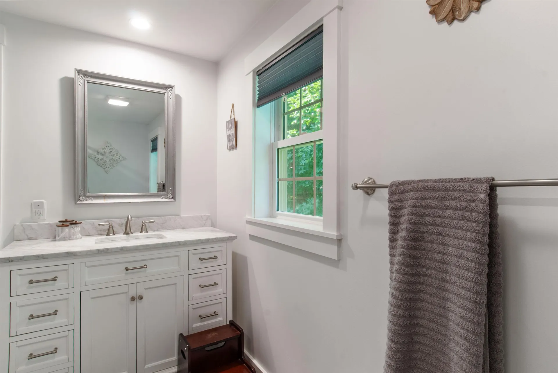 25 Old Lakeview Terrace Wolfeboro NH 03894
