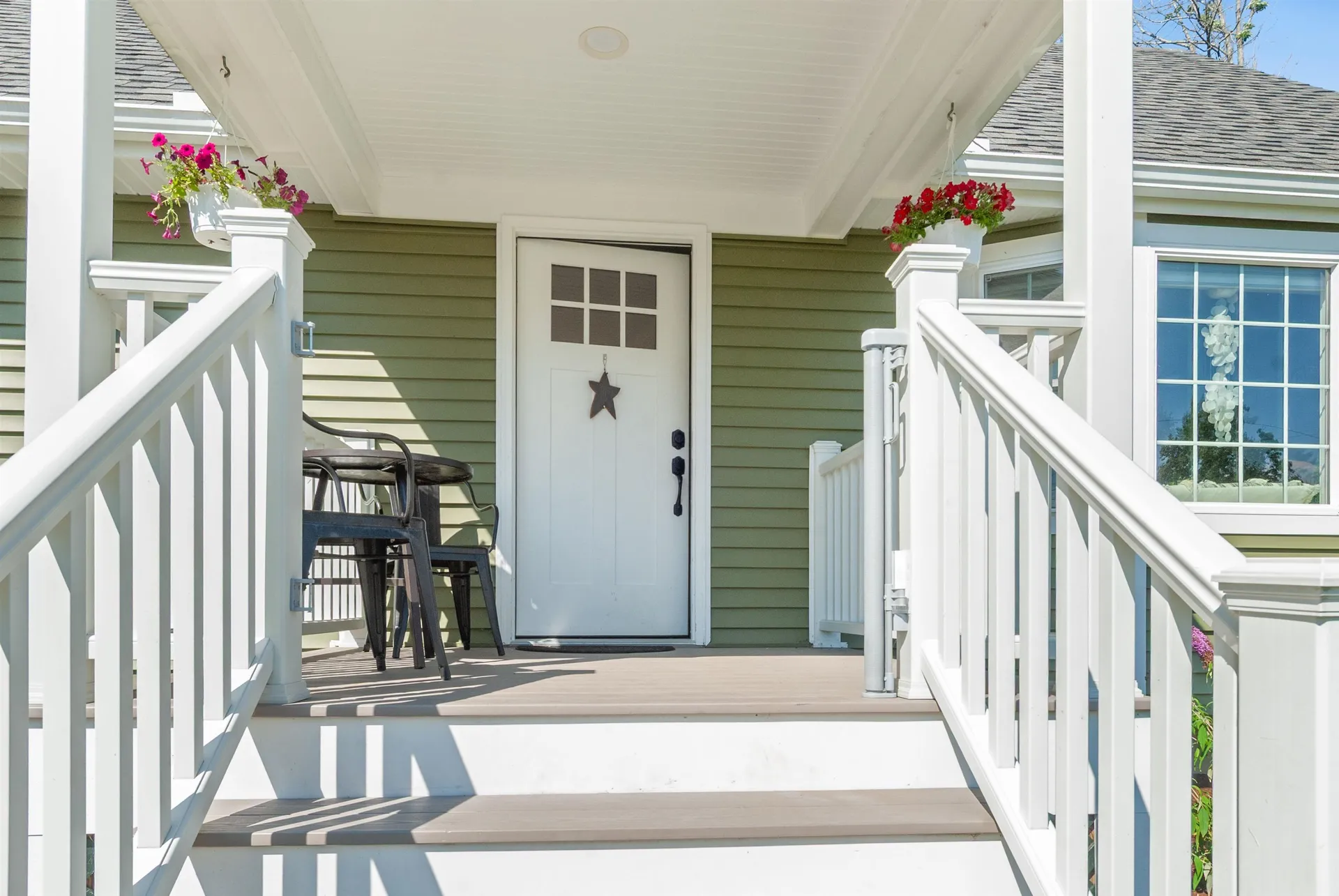 25 Old Lakeview Terrace Wolfeboro NH 03894