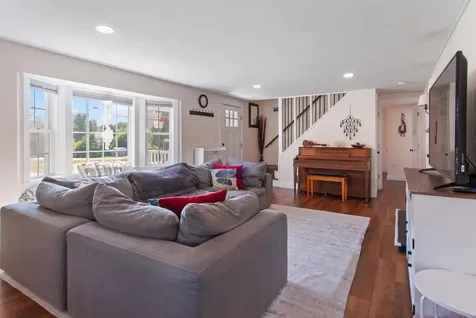 25 Old Lakeview Terrace Wolfeboro NH 03894