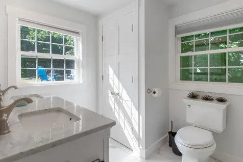 25 Old Lakeview Terrace Wolfeboro NH 03894