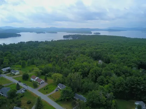 25 Old Lakeview Terrace Wolfeboro NH 03894