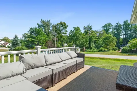 25 Old Lakeview Terrace Wolfeboro NH 03894