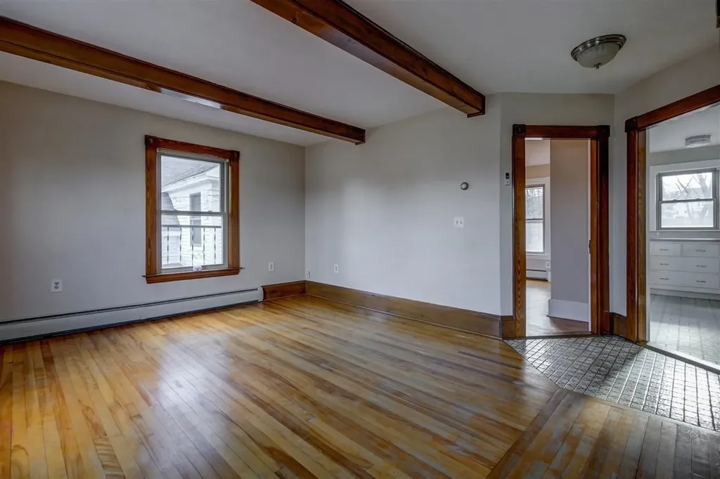 11 Taylor Street Nashua NH 03060