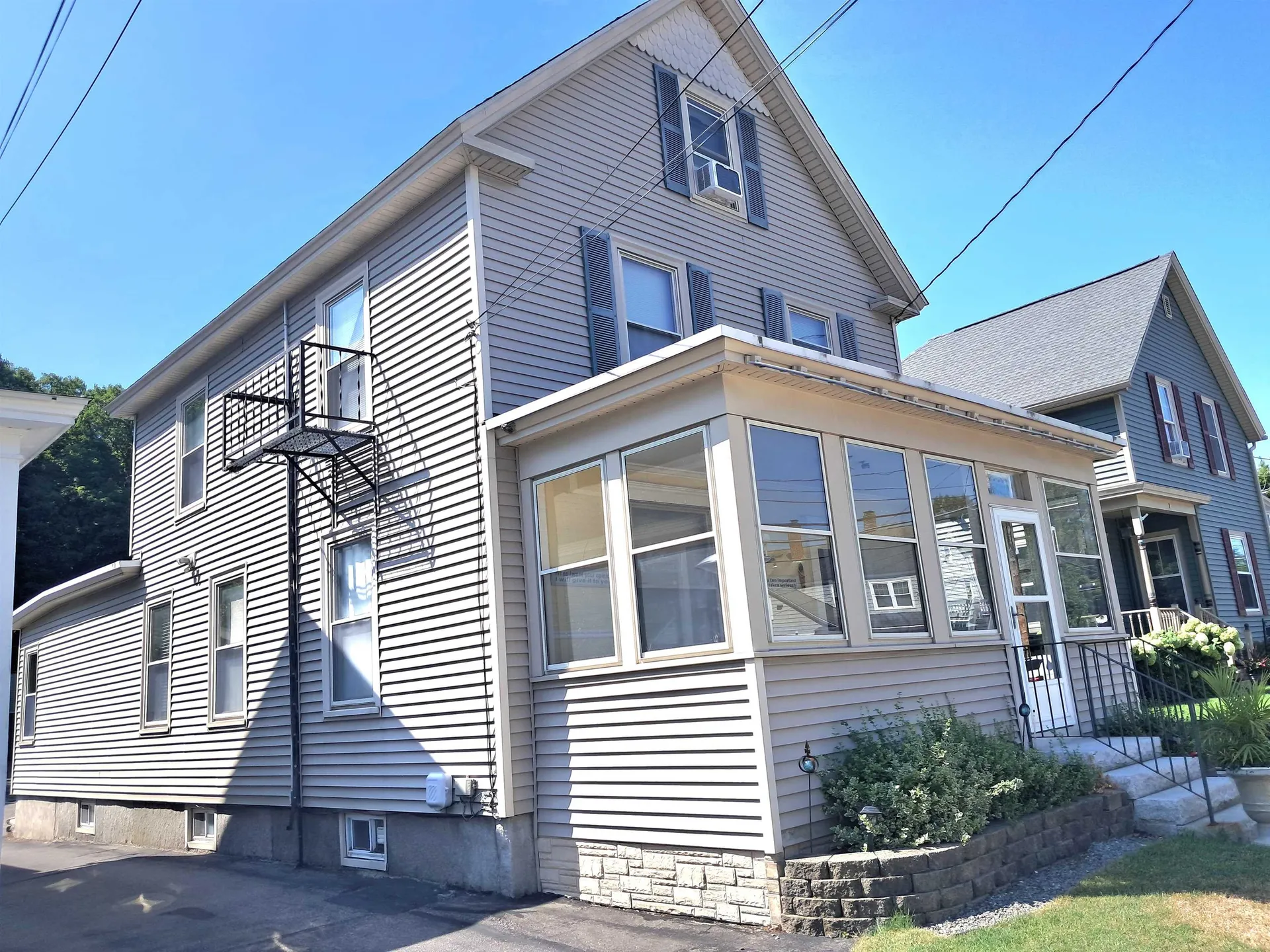 11 Taylor Street Nashua NH 03060