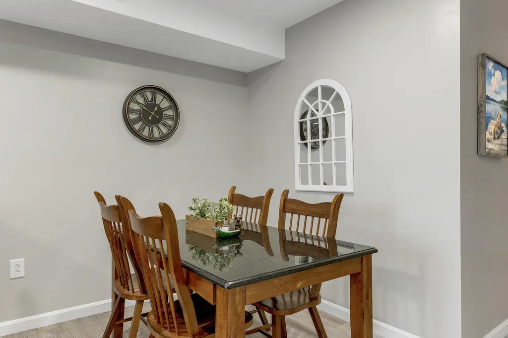 17 Sullivan Way Laconia NH 03246