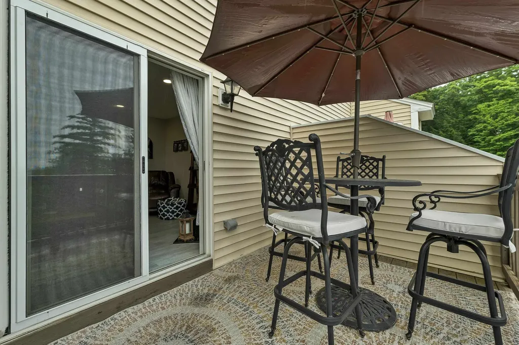 17 Sullivan Way Laconia NH 03246