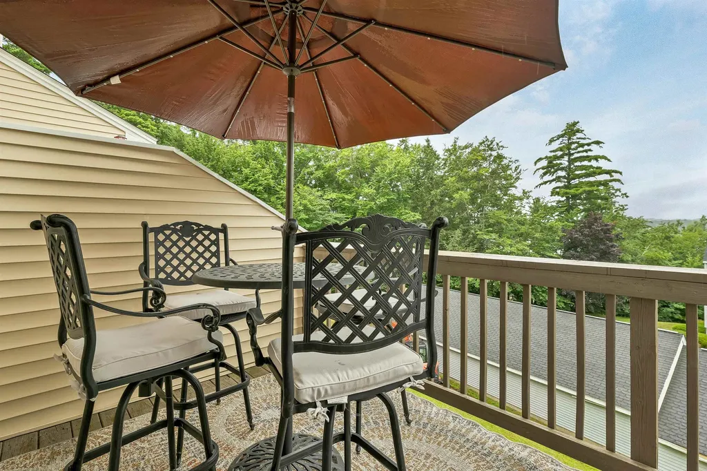 17 Sullivan Way Laconia NH 03246