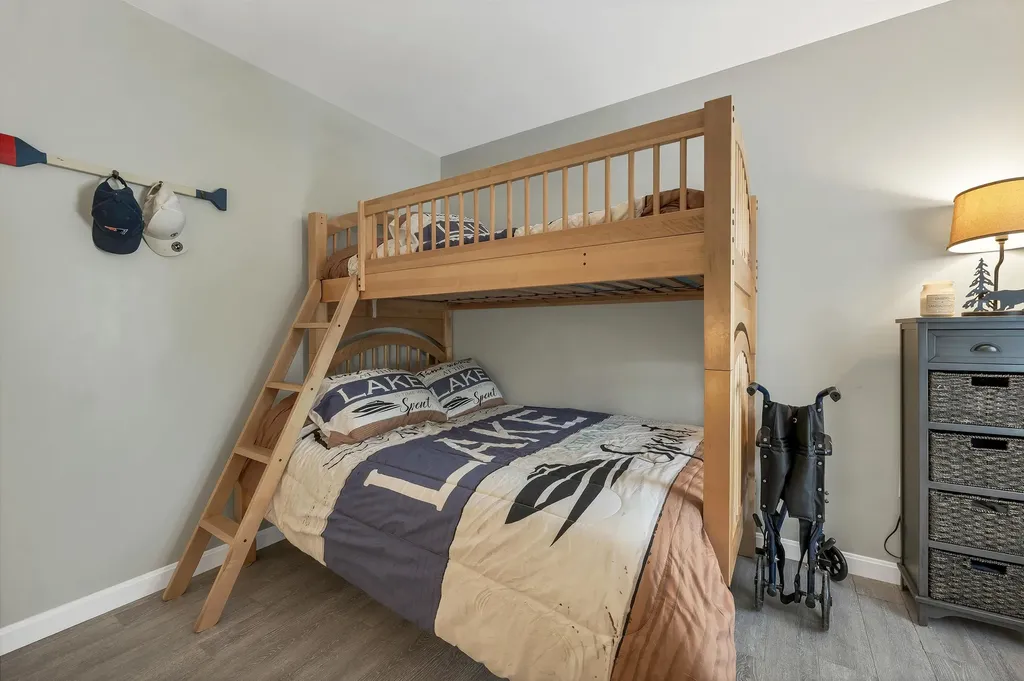 17 Sullivan Way Laconia NH 03246
