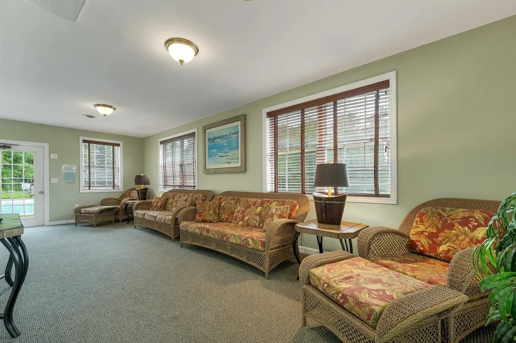 17 Sullivan Way Laconia NH 03246