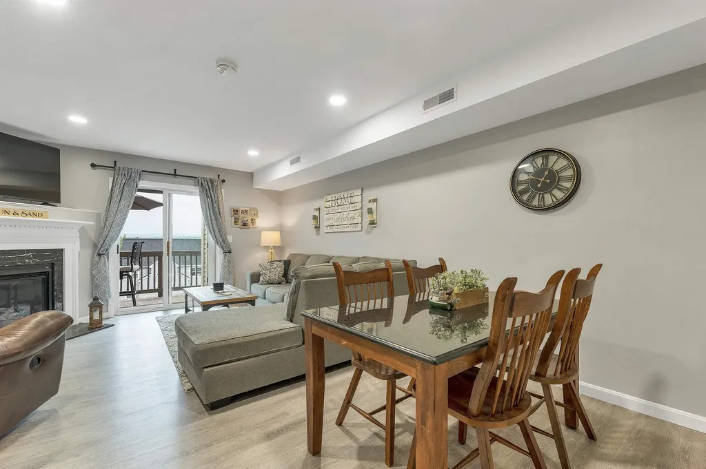 17 Sullivan Way Laconia NH 03246