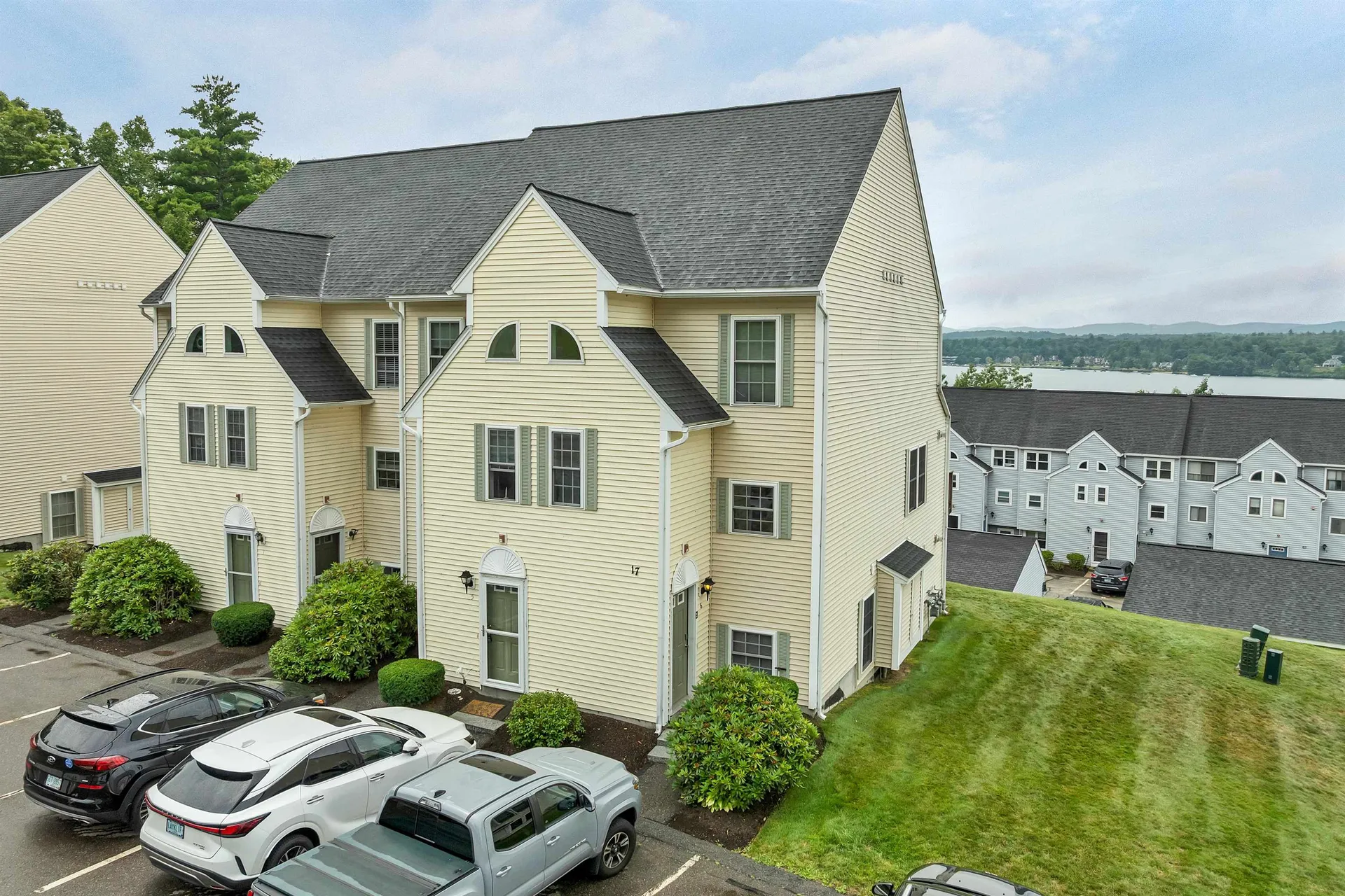 17 Sullivan Way Laconia NH 03246