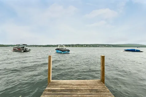 17 Sullivan Way Laconia NH 03246