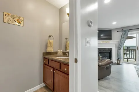 17 Sullivan Way Laconia NH 03246