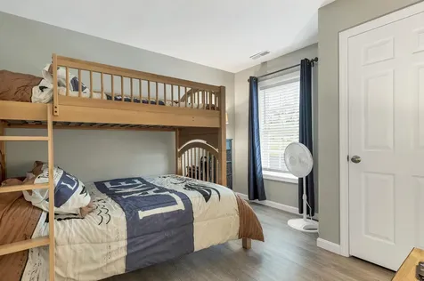 17 Sullivan Way Laconia NH 03246