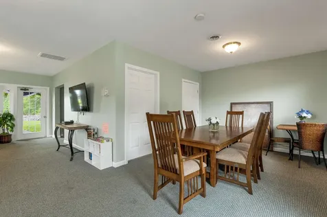 17 Sullivan Way Laconia NH 03246