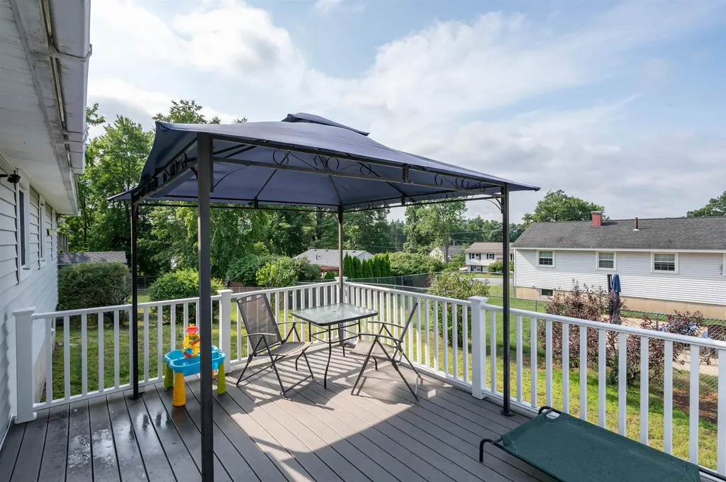 39 Norwich Road Nashua NH 03062
