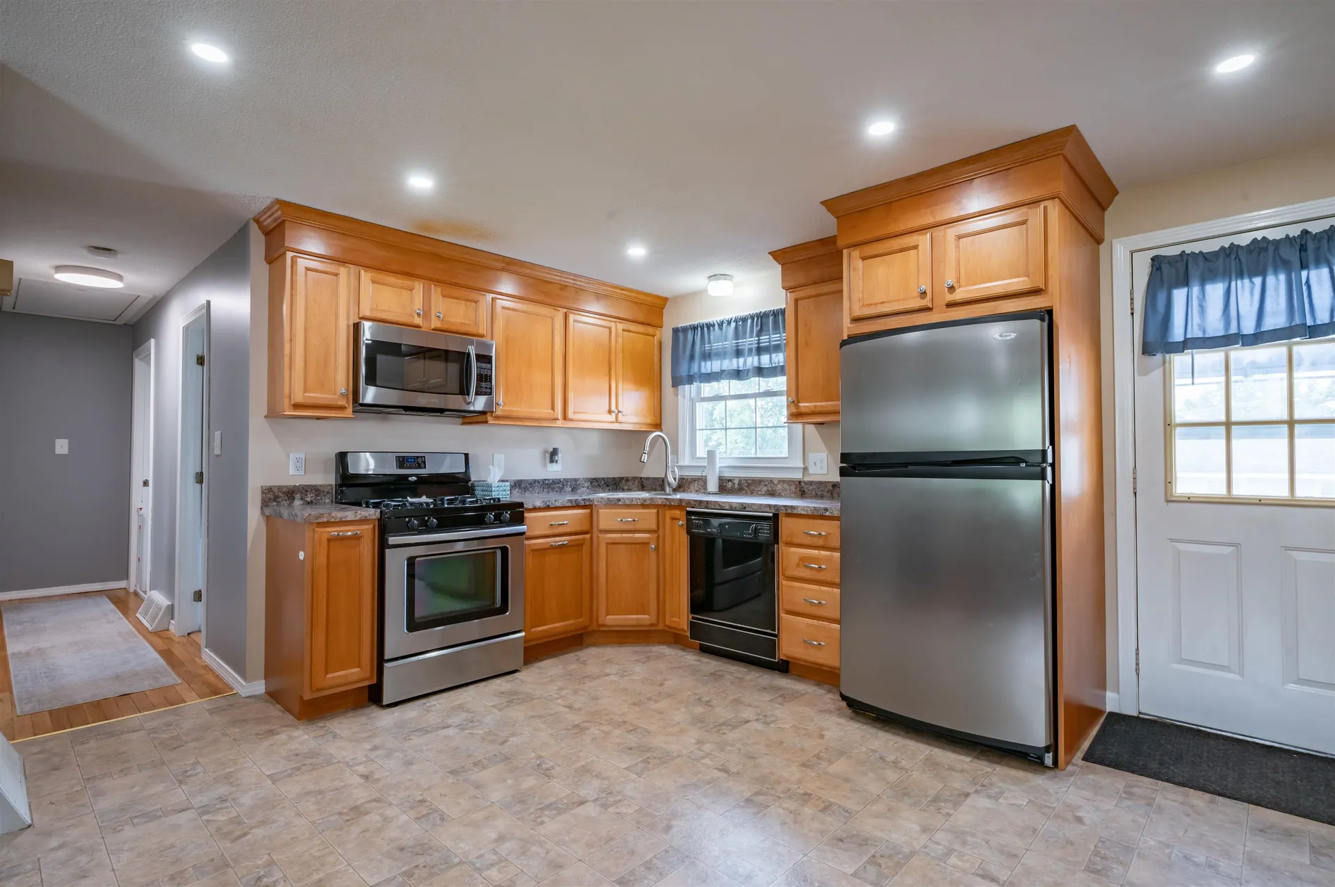 39 Norwich Road Nashua NH 03062
