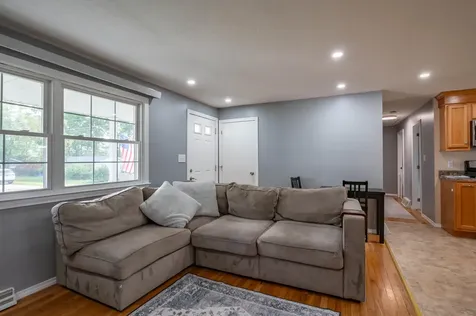 39 Norwich Road Nashua NH 03062