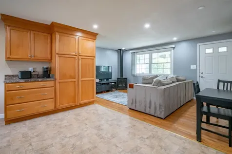 39 Norwich Road Nashua NH 03062