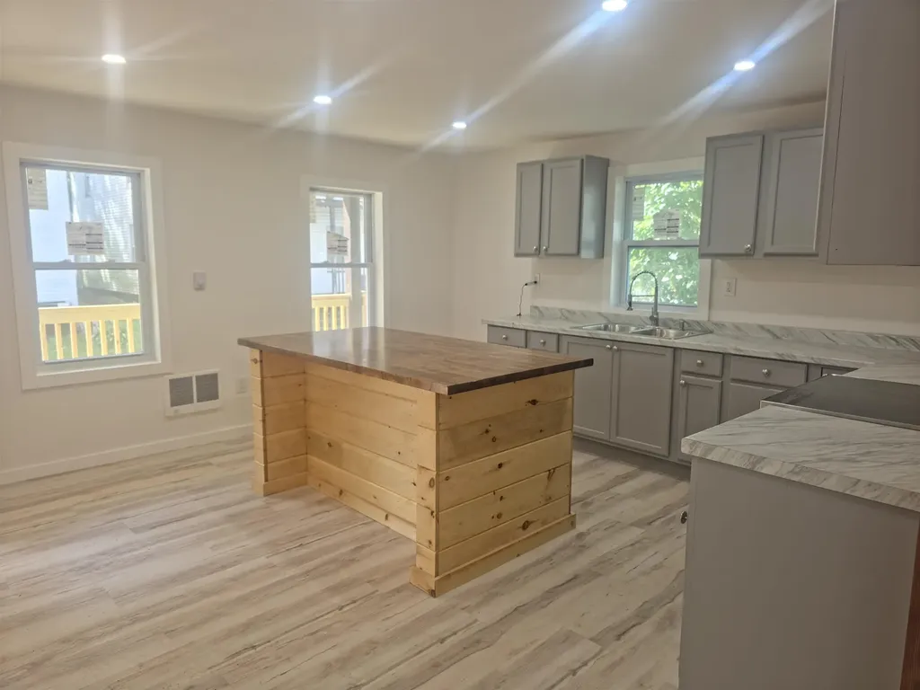 7 Underhill Avenue Rockingham VT 05101