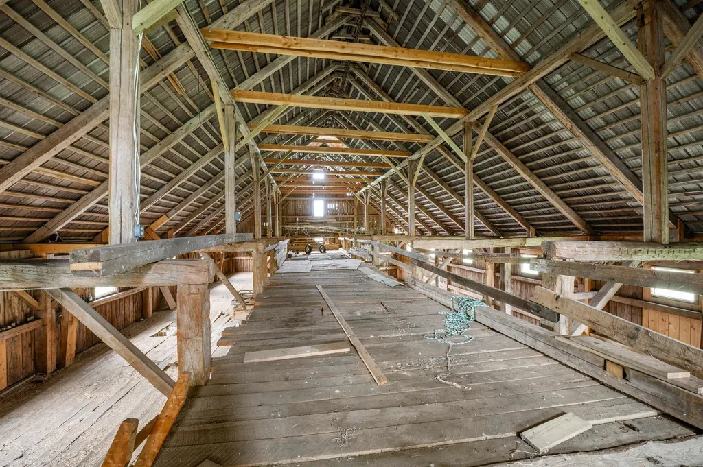 543 Bear Rock Road Colebrook NH 03576