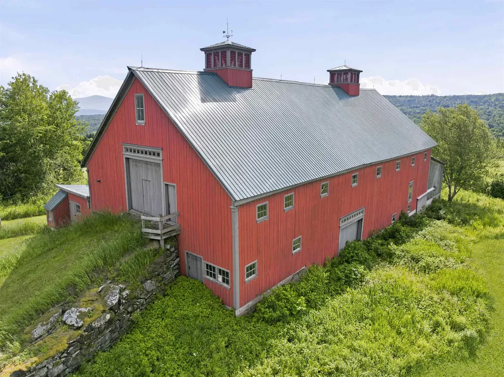 543 Bear Rock Road Colebrook NH 03576