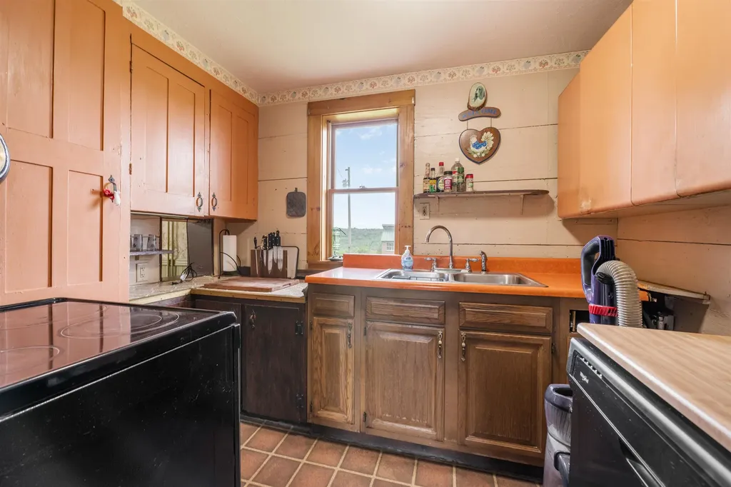 543 Bear Rock Road Colebrook NH 03576