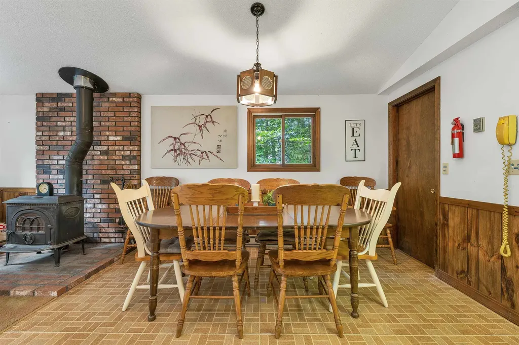 13 Valley Road Tuftonboro NH 03816