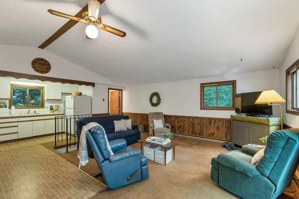 13 Valley Road Tuftonboro NH 03816