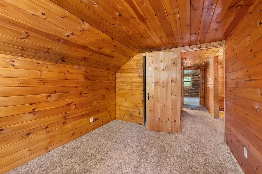 47 E Currier Hill Road Wentworth NH 03282