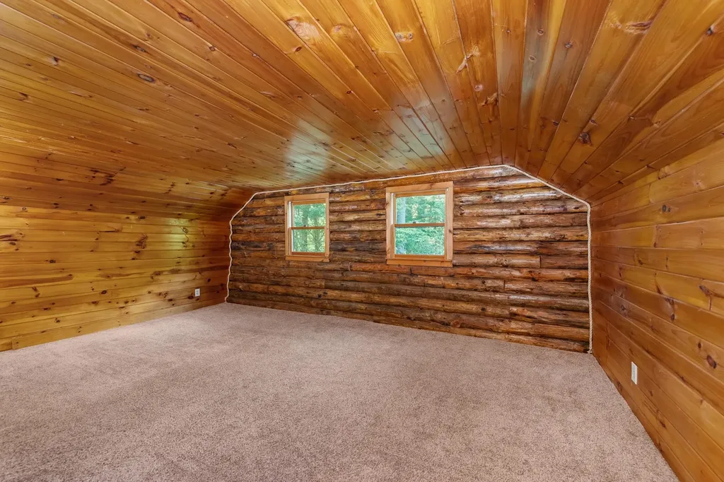 47 E Currier Hill Road Wentworth NH 03282
