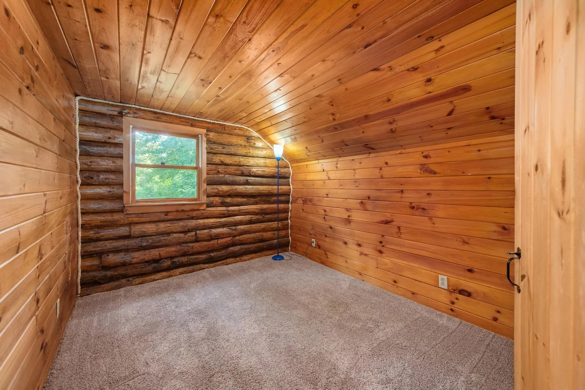 47 E Currier Hill Road Wentworth NH 03282