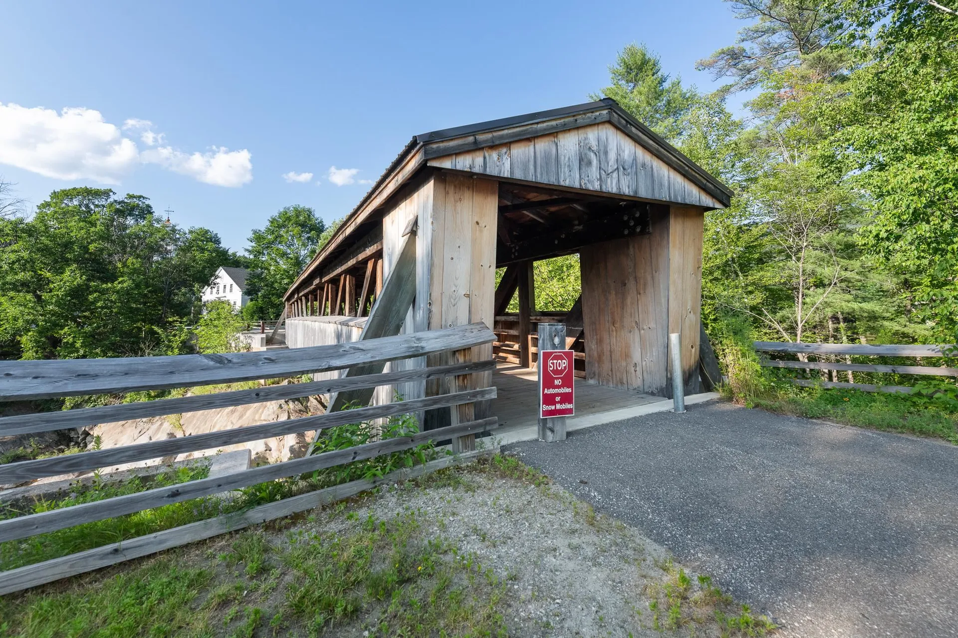 47 E Currier Hill Road Wentworth NH 03282