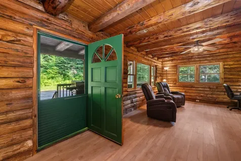 47 E Currier Hill Road Wentworth NH 03282