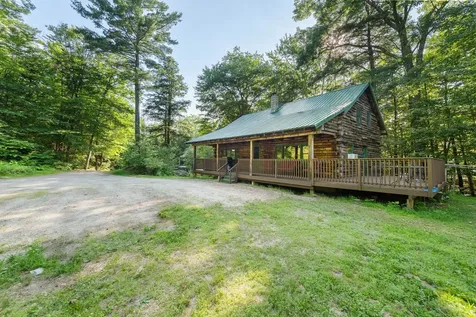47 E Currier Hill Road Wentworth NH 03282