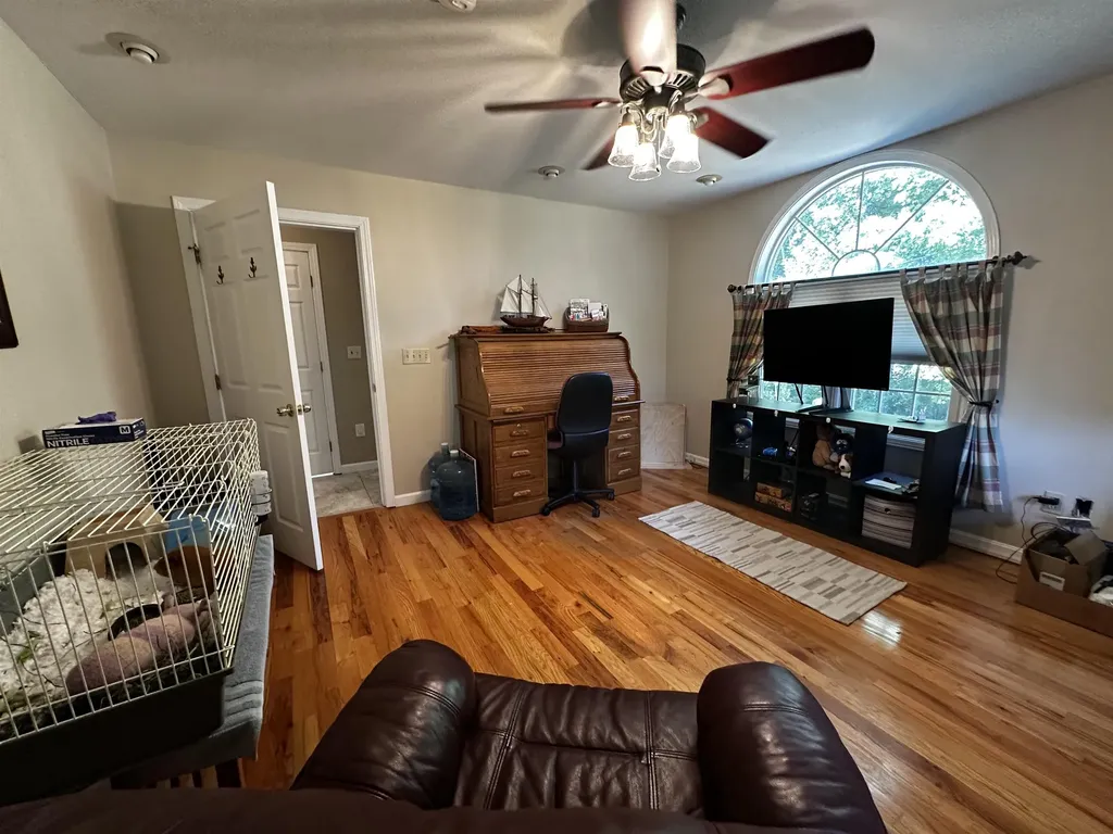 5 Grace Drive Hudson NH 03051