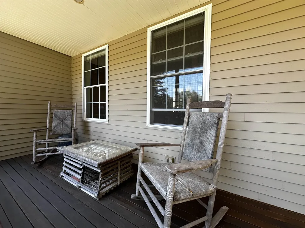 5 Grace Drive Hudson NH 03051