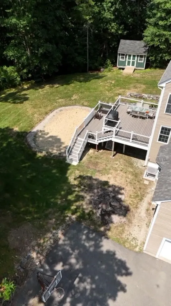 5 Grace Drive Hudson NH 03051