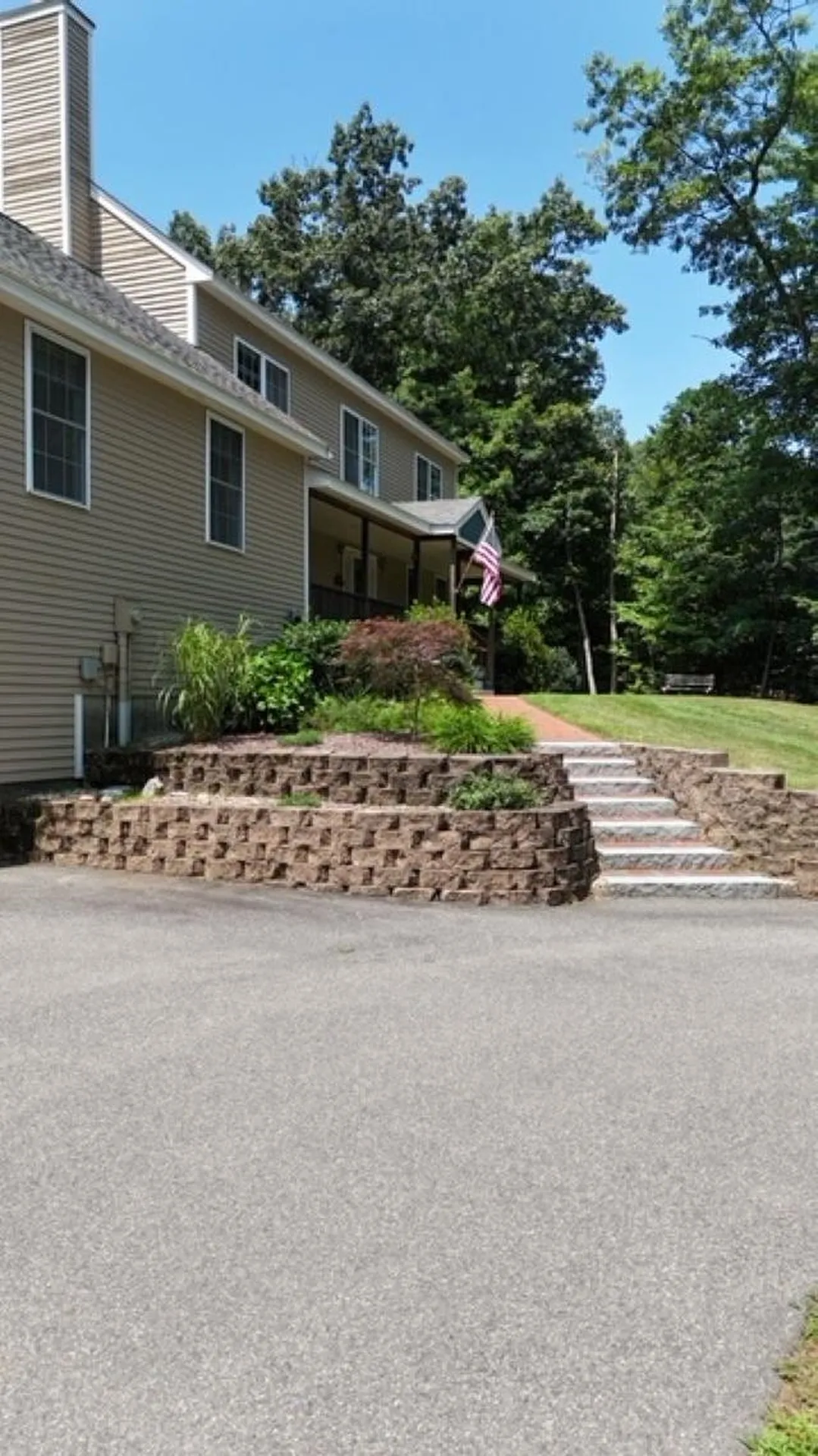 5 Grace Drive Hudson NH 03051