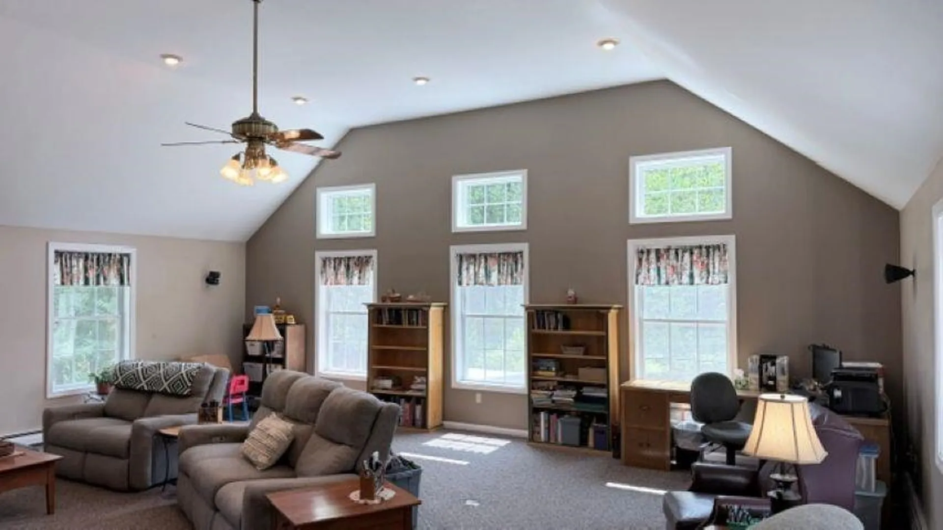 5 Grace Drive Hudson NH 03051