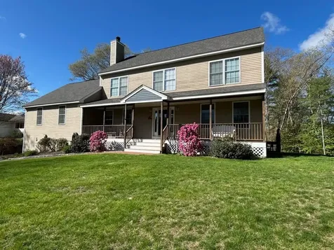 5 Grace Drive Hudson NH 03051
