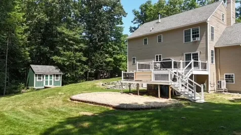 5 Grace Drive Hudson NH 03051