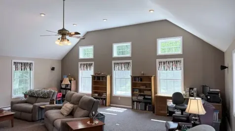 5 Grace Drive Hudson NH 03051