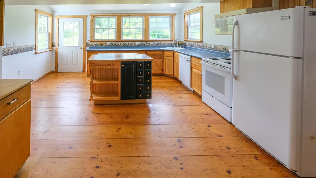 457 Gates Road Mount Holly VT 05758