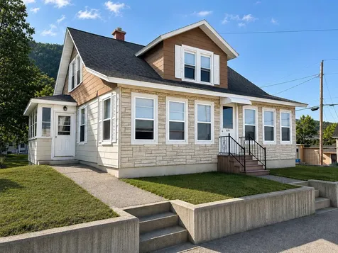 679 Third Avenue Berlin NH 03570