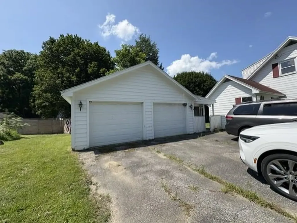 903 Gage Street Bennington VT 05201